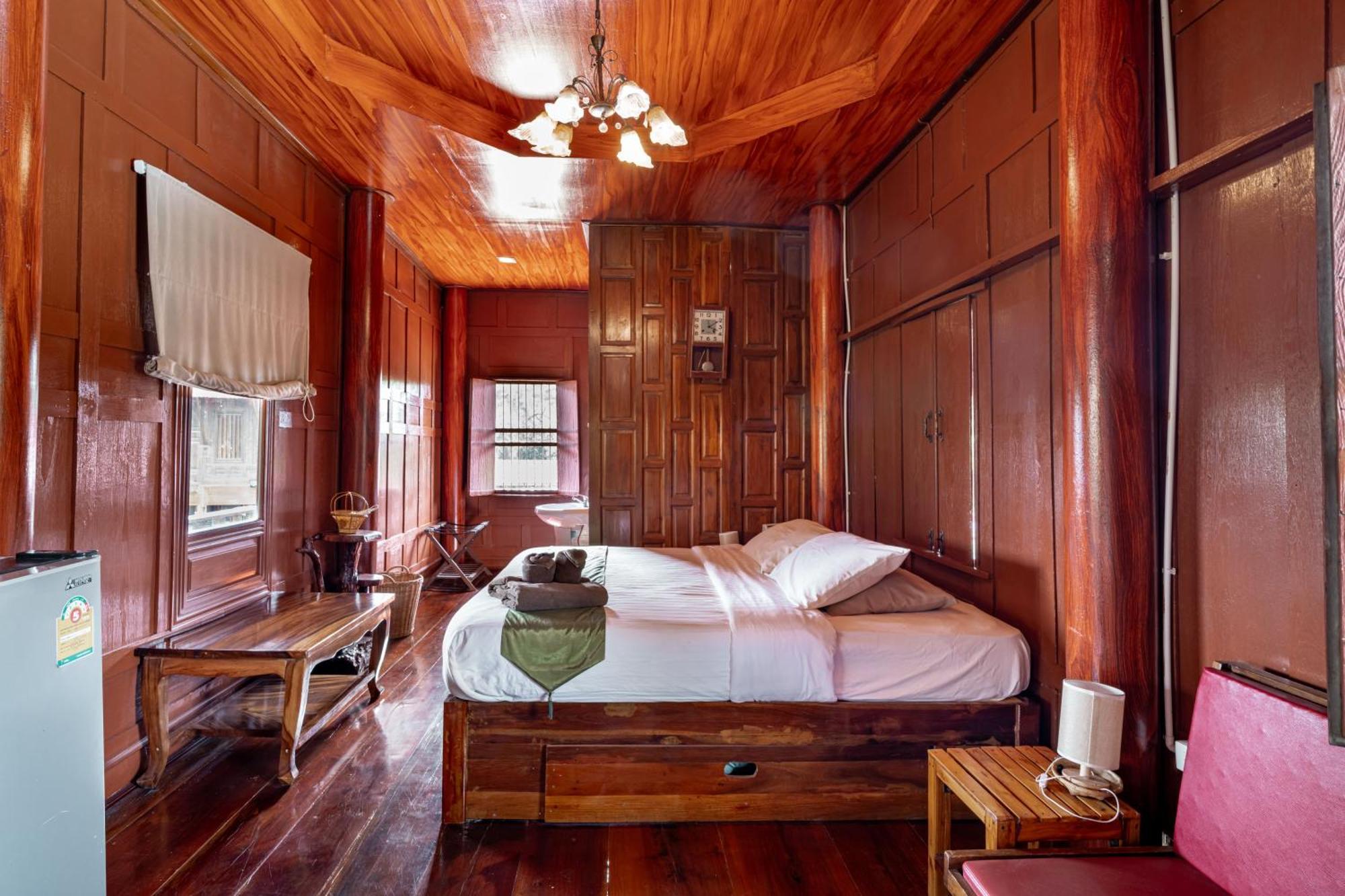 Athithara Homestay Аюттхая Экстерьер фото