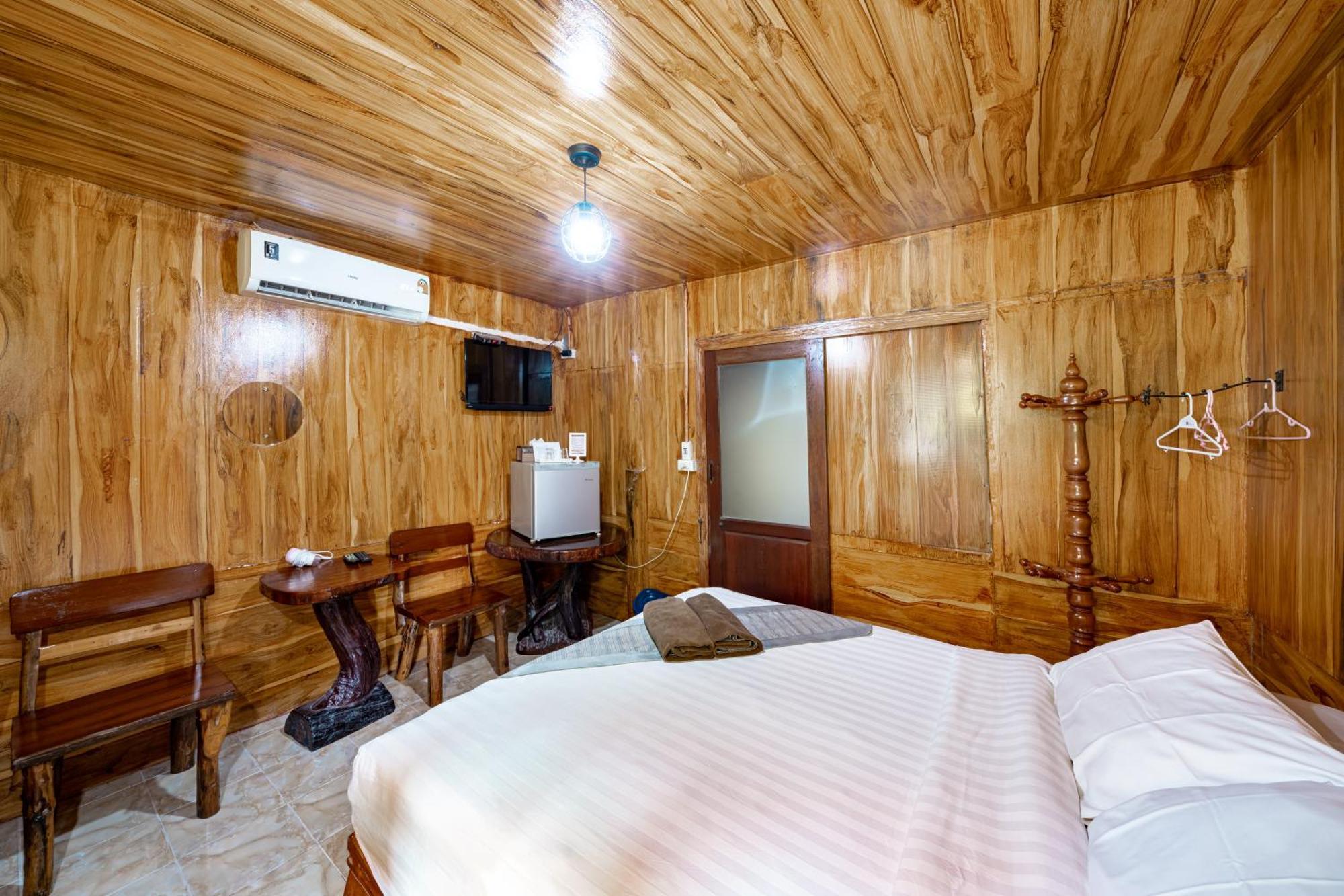 Athithara Homestay Аюттхая Экстерьер фото